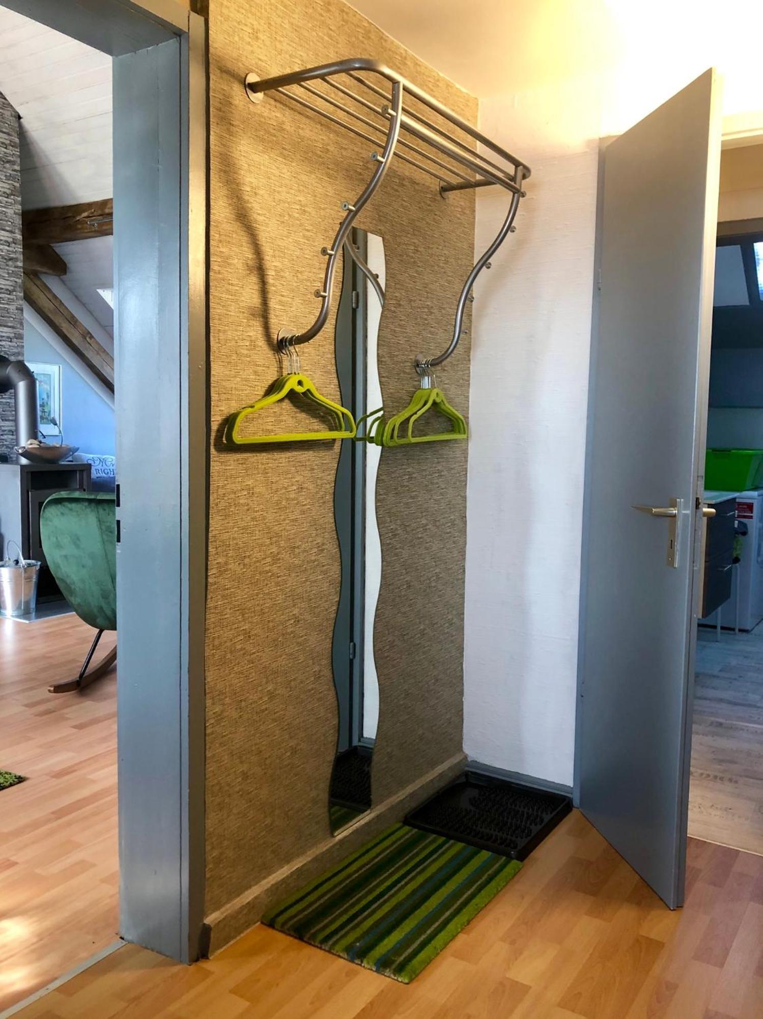 Hof Vierzehnender Im Hohen Venn - 70Qm Fachwerk-Studio - Grosses Wohn-Schlafzimmer Mit Dachterrasse Und Kaminofen - Separate Kueche - Perfekt Fuer Paare - Monschau - Eifel - Hunde Willkommen - Islandpferde المظهر الخارجي الصورة